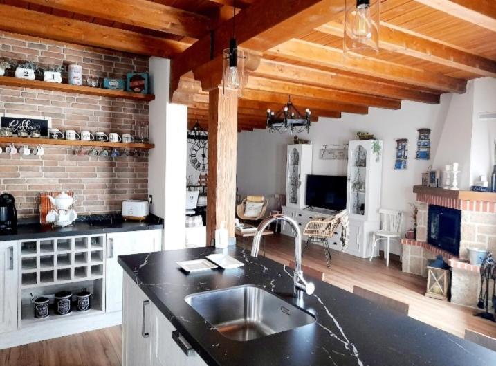 Casa Rural El Trastero De Carmelo Maello Exteriör bild
